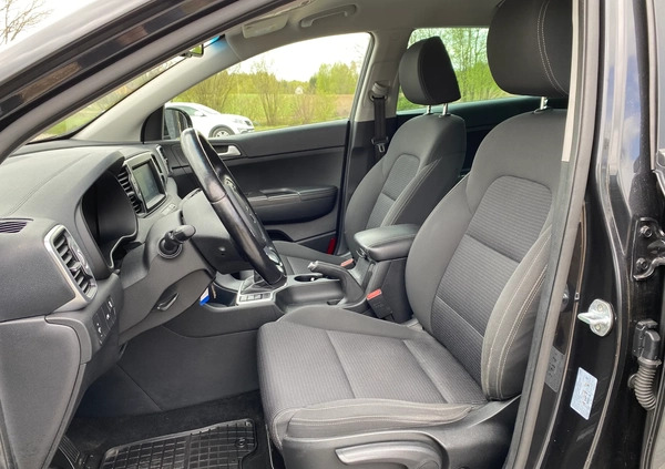 Kia Sportage cena 67900 przebieg: 186000, rok produkcji 2018 z Krzanowice małe 154